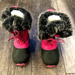 Source Unknown Fuchsia and Black Kids Winter Boots